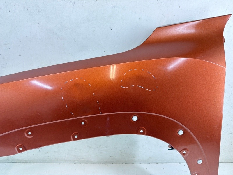 Крыло переднее левое