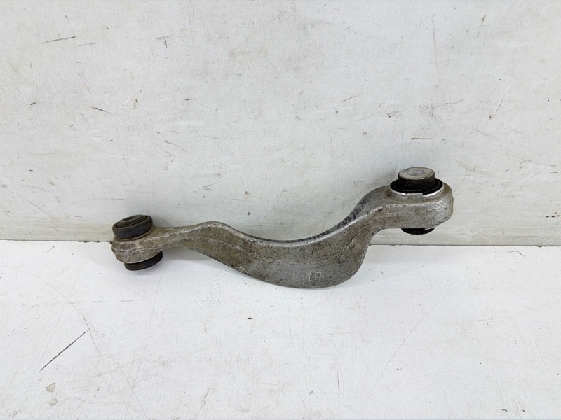 Рычаг задний правый