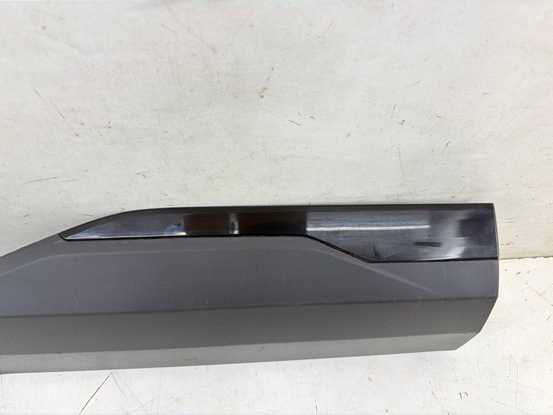 Накладка двери задней правой