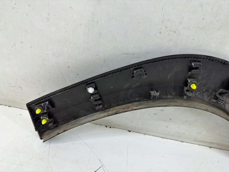 Накладка заднего крыла правого