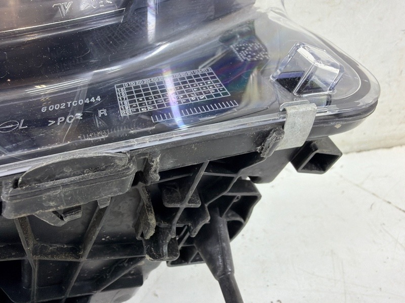 Фара правая