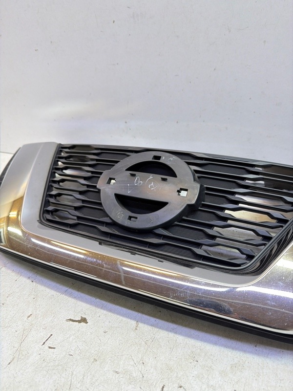 Решетка радиатора