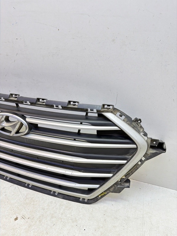 Решетка радиатора