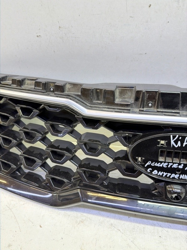 Решетка радиатора