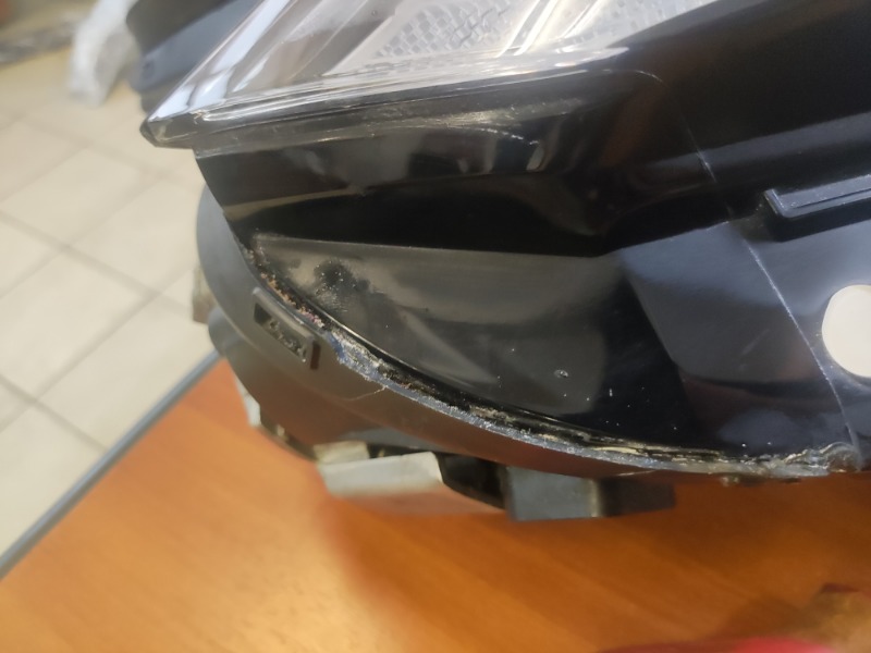 Фара правая