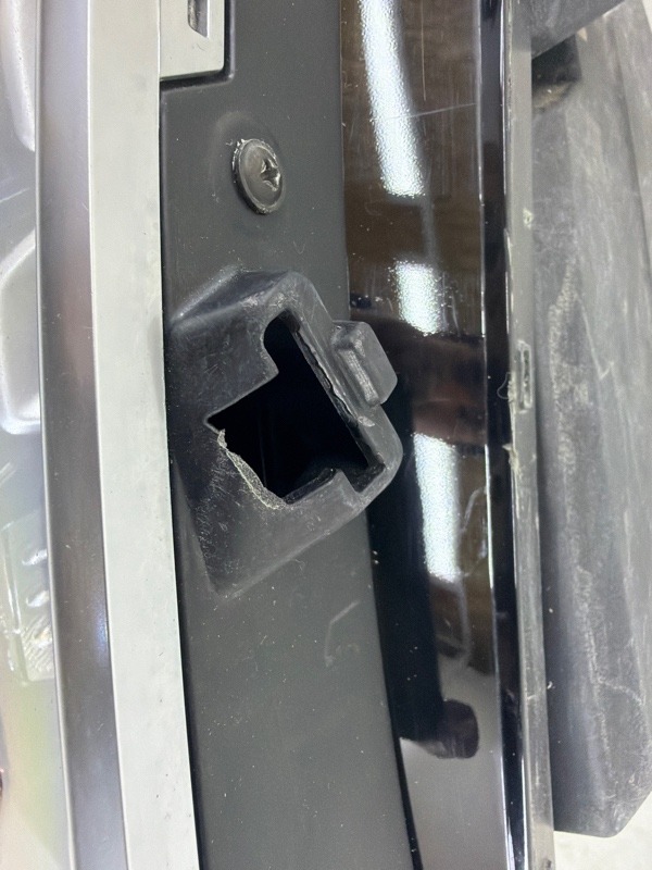 Фара правая