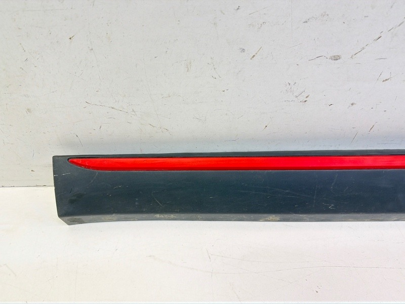 Накладка двери передней левой