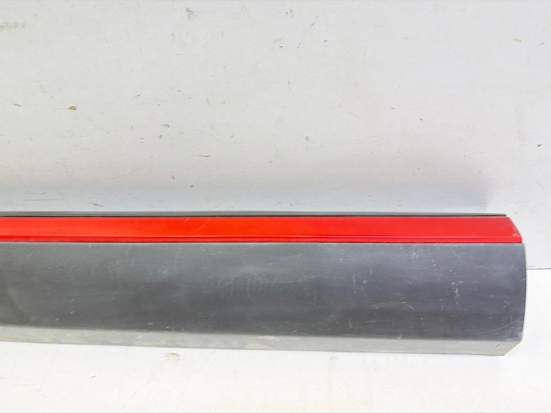 Накладка двери передней левой