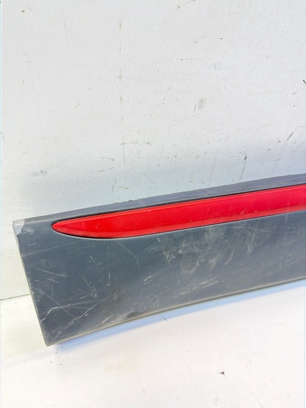 Накладка двери передней правой