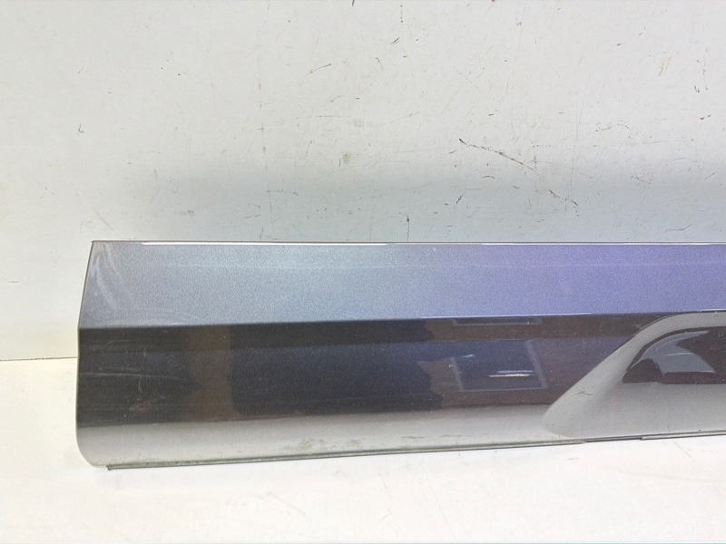 Накладка двери передней правой