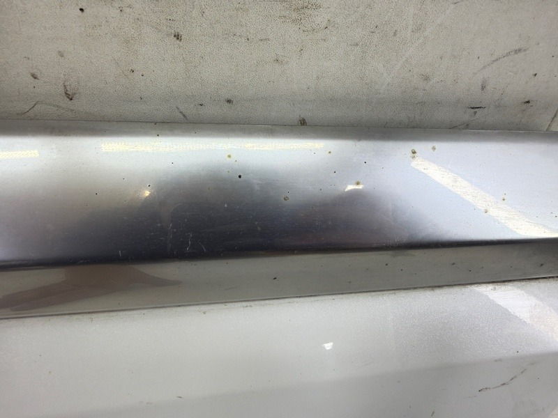 Накладка двери задней правой