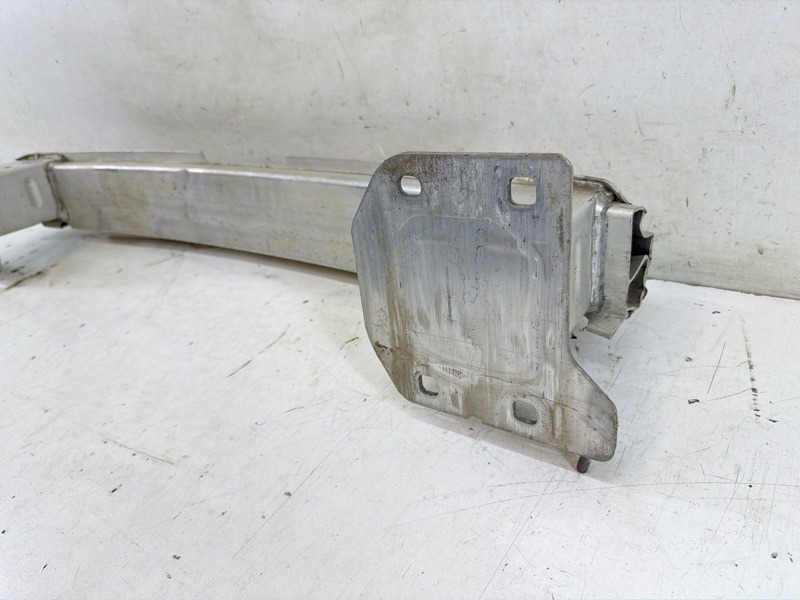 Усилитель заднего бампера