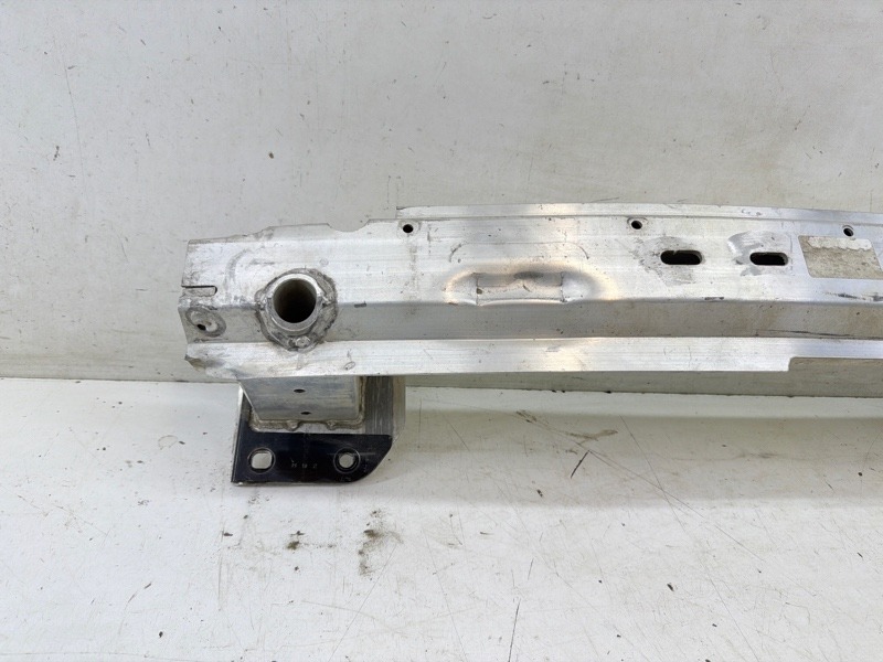 Усилитель заднего бампера