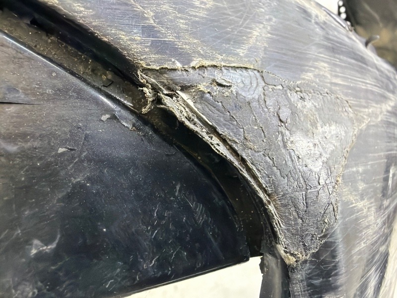 Бампер передний