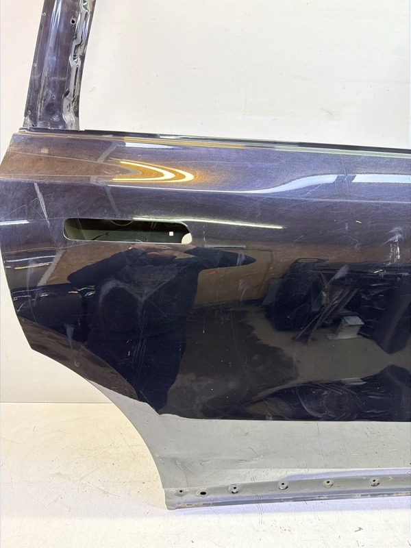 Дверь задняя правая