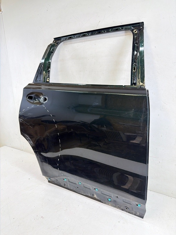 Дверь задняя правая