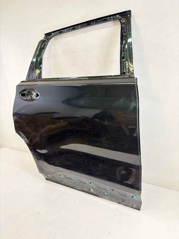 Дверь задняя правая