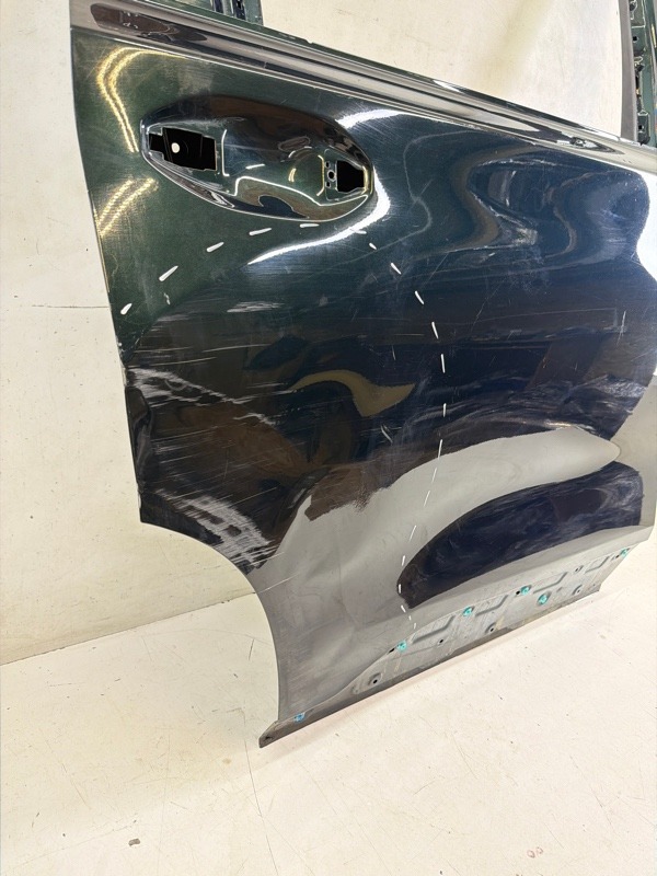 Дверь задняя правая