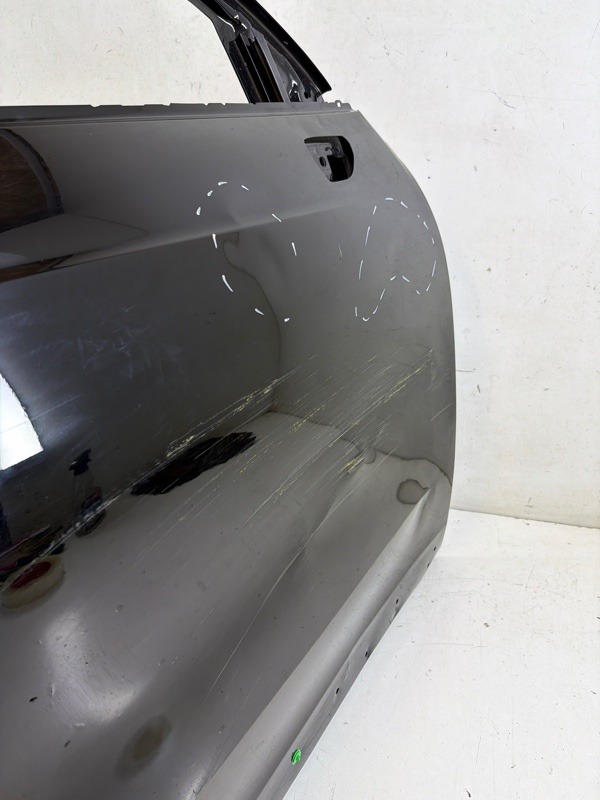 Дверь передняя правая