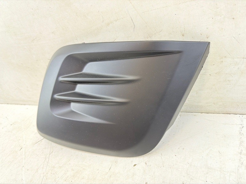 Фара противотуманная левая