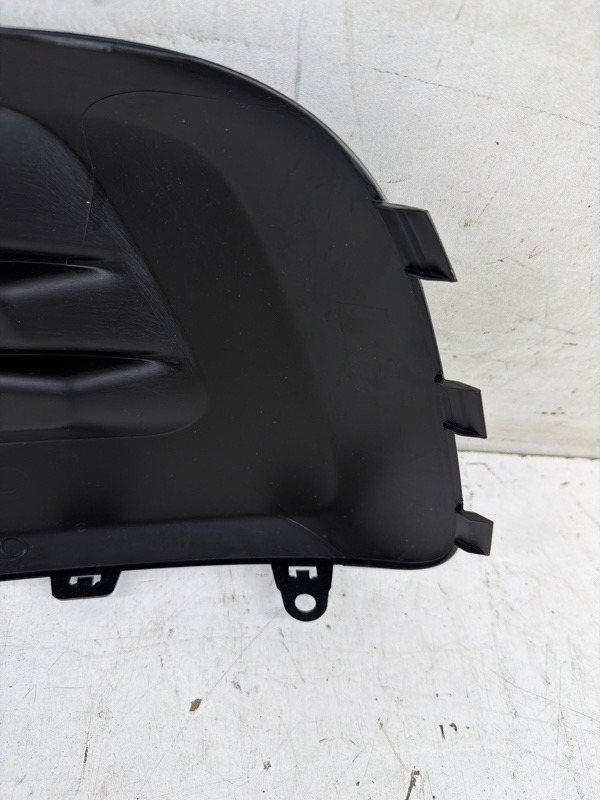 Фара противотуманная левая