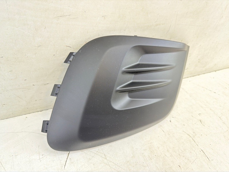 Фара противотуманная левая