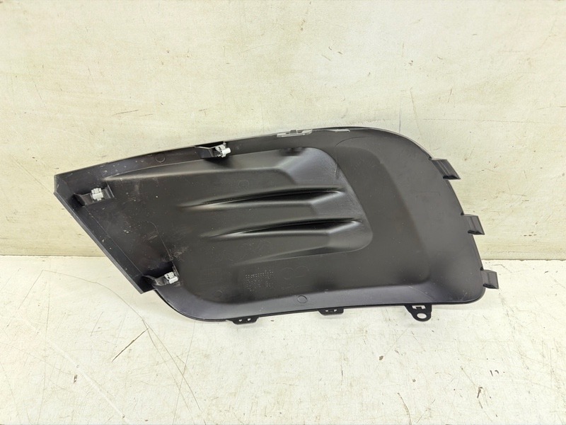 Фара противотуманная левая