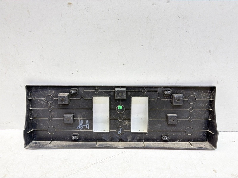 Накладка переднего бампера под номер