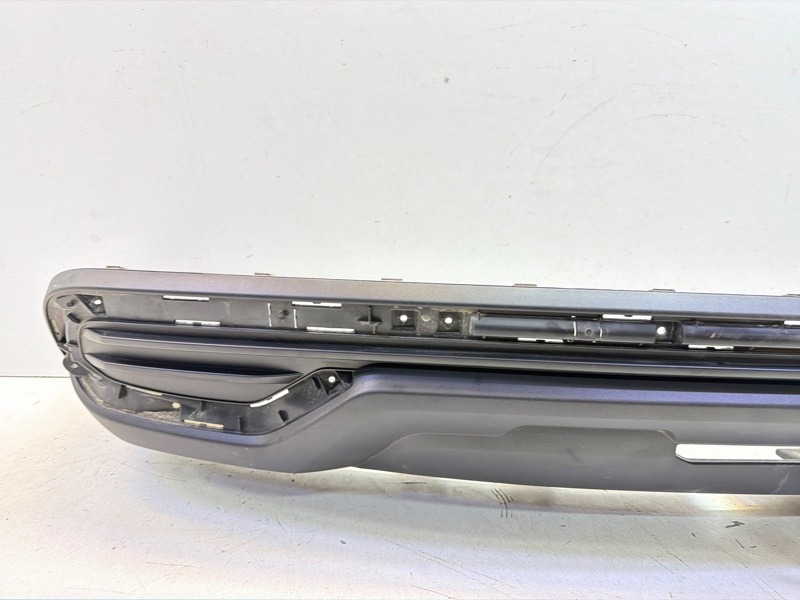 Спойлер заднего бампера