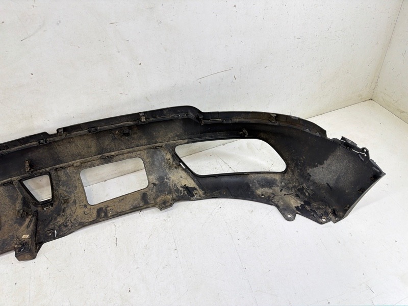 Спойлер заднего бампера