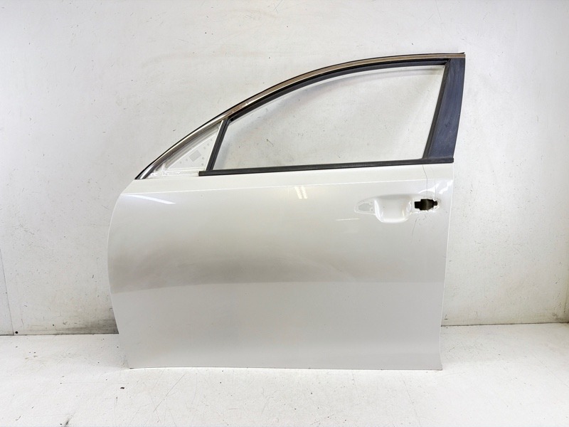 Дверь передняя левая