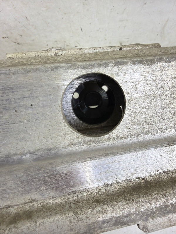 Усилитель заднего бампера