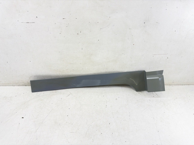 Накладка крышки багажника