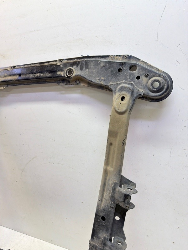 Балка подмоторная