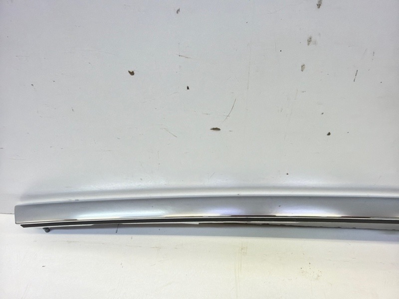 Накладка крышки багажника