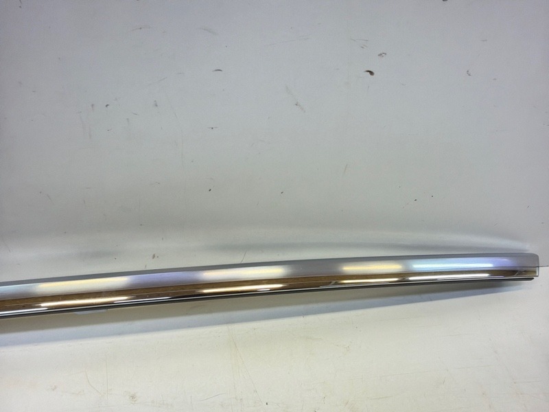 Накладка крышки багажника