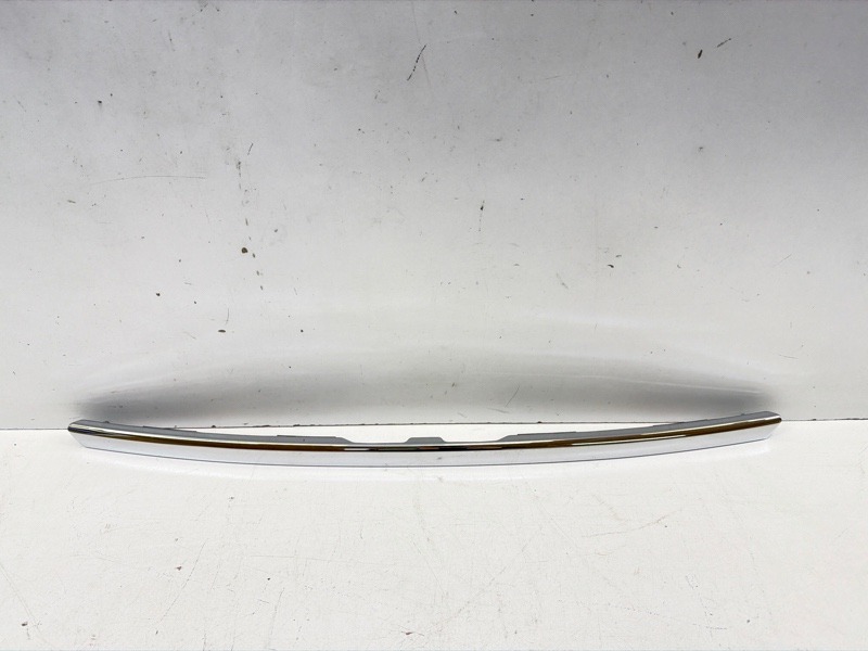 Накладка крышки багажника