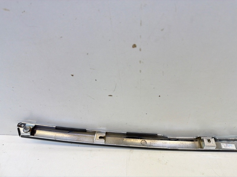 Накладка крышки багажника