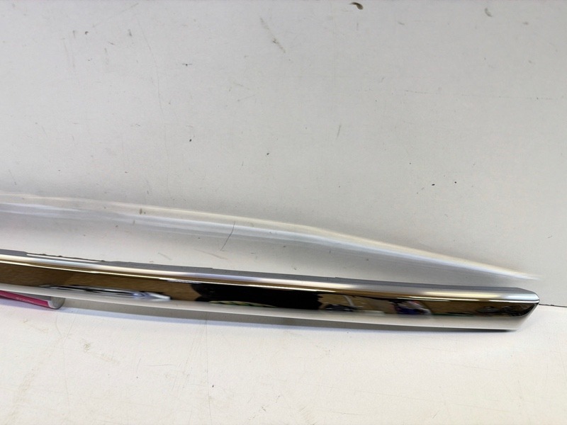 Накладка крышки багажника