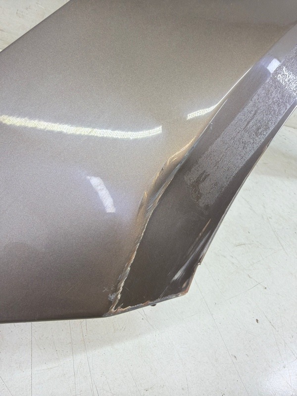 Крыло переднее левое