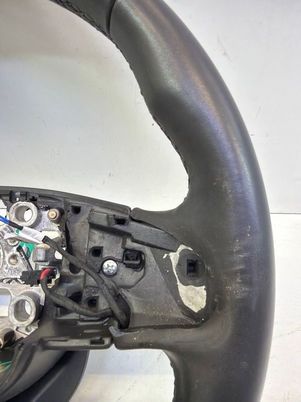 Рулевое колесо (руль)