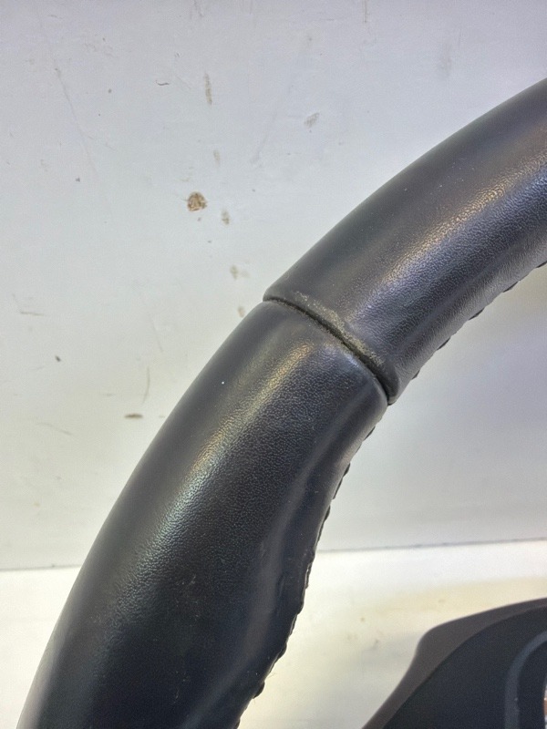 Рулевое колесо (руль)