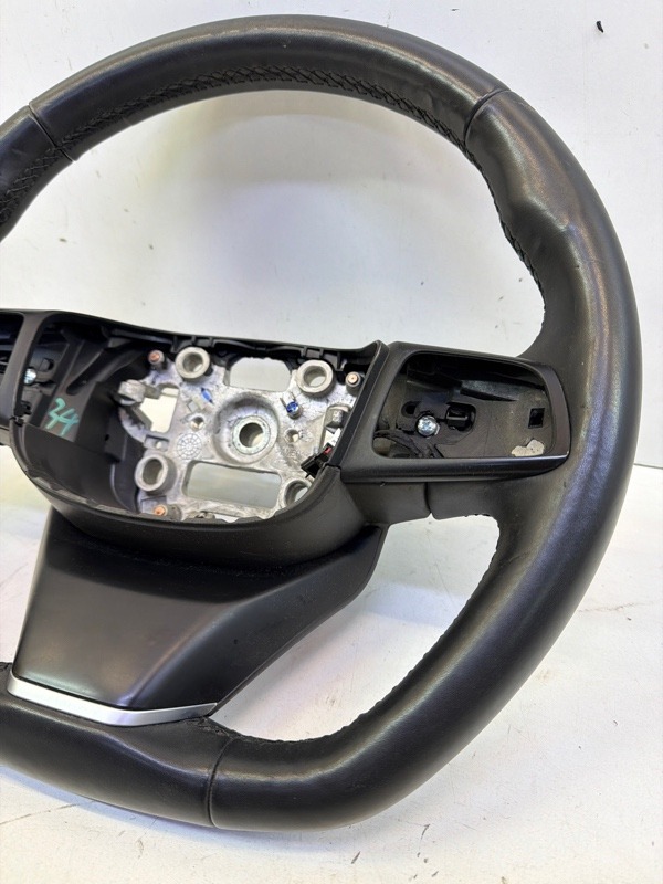 Рулевое колесо (руль)