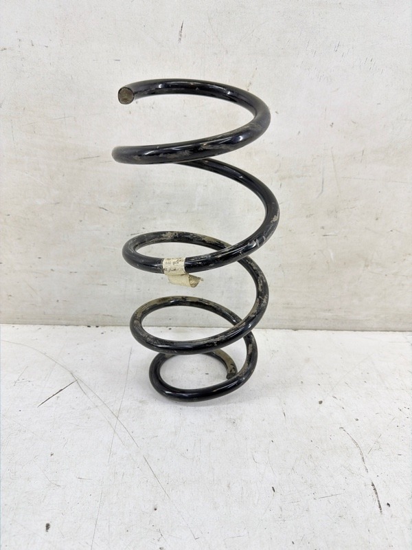 Пружина передняя