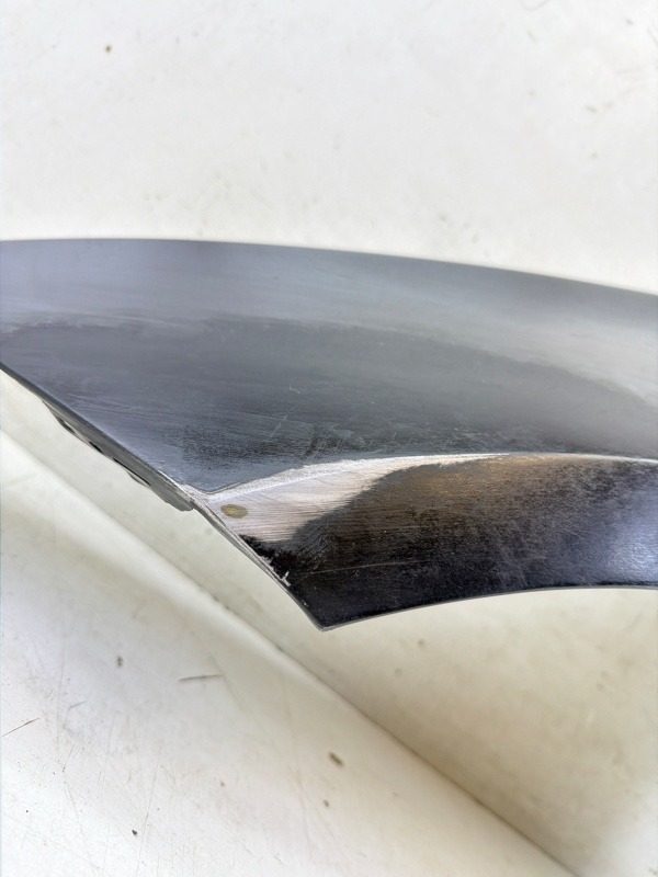 Крыло переднее левое