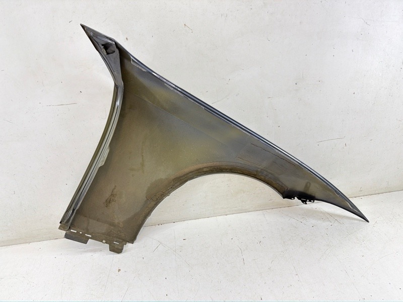 Крыло переднее левое