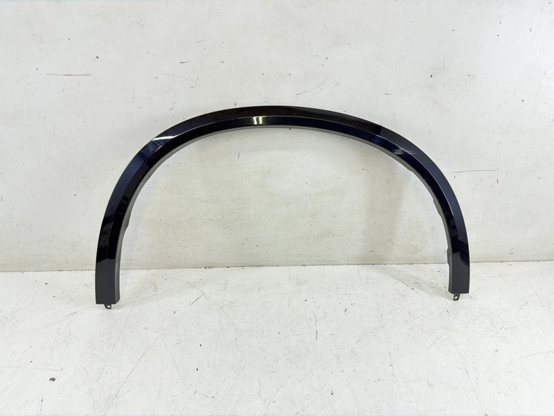 Накладка переднего крыла правого