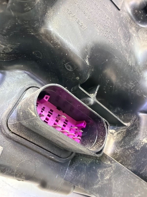 Фара правая