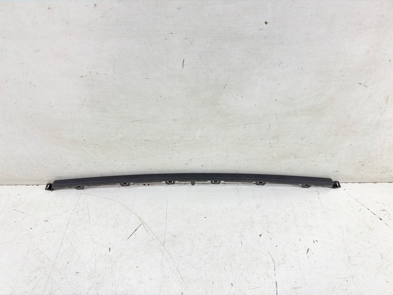 Молдинг заднего бампера