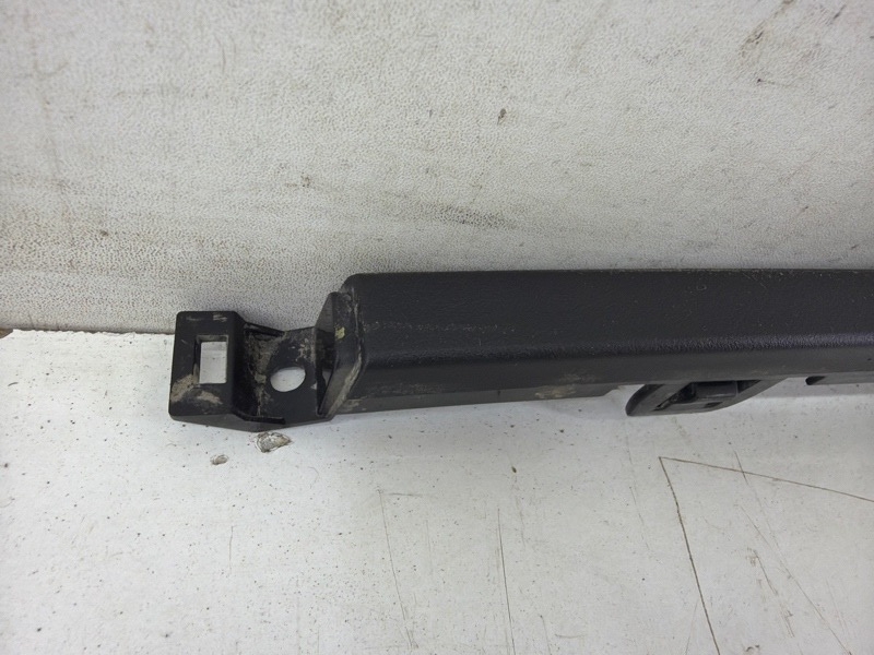 Молдинг заднего бампера